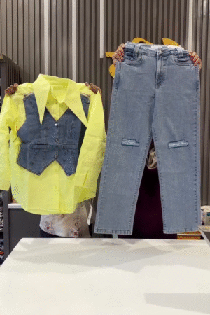Women’s Layered Look: Jacket with yellow-Collar Shirt – Sleek, Smart & Stylish