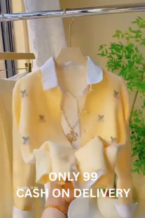 Appliqu? Knit Cardigan ? Cozy Comfort with Elegant Detailing