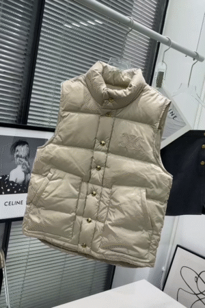 Men’s Regular Fit Zip-Front Gilet – Lightweight Warmth & Everyday Style