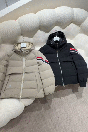 Hooded Wool Flannel Puffed Jacket – Warmth, Style & Cozy Comfort