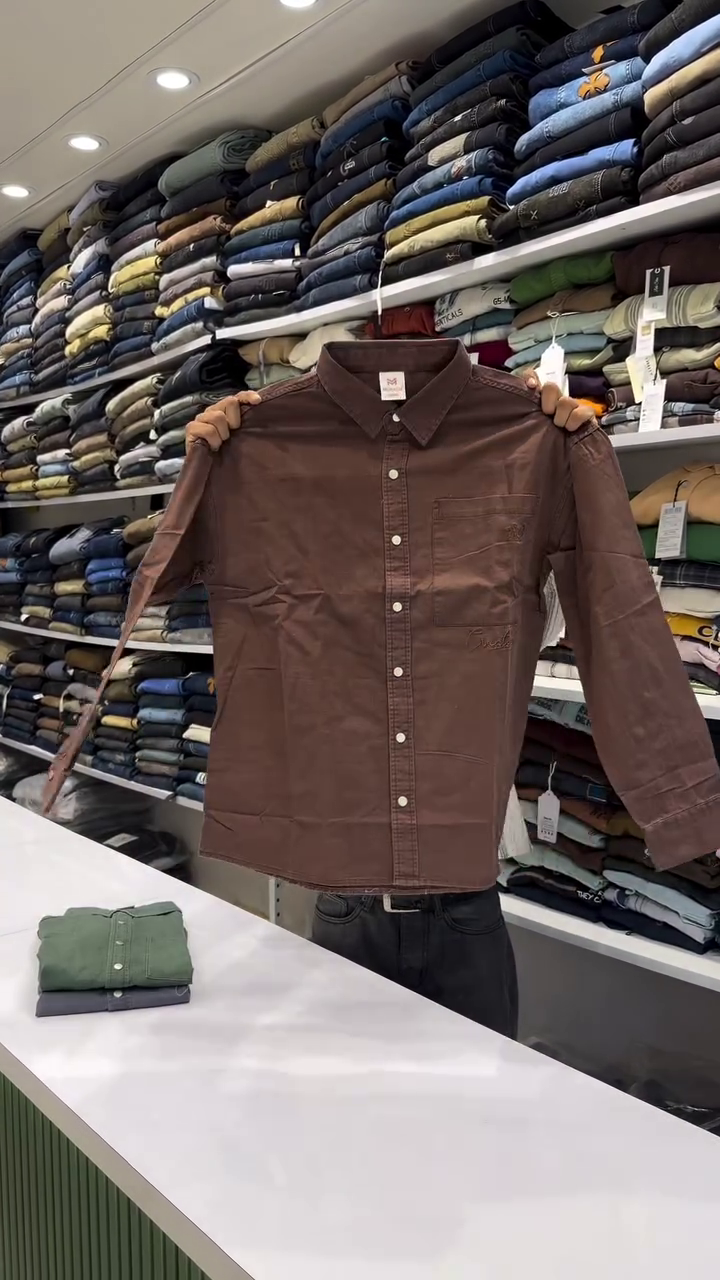Men Slim Fit Solid Spread Collar Pure Cotton Casual Shirt - Image 6